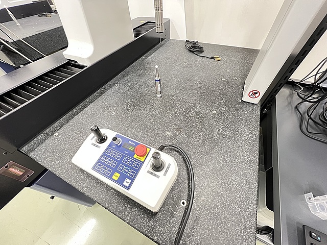 C182407 三次元測定機 ミツトヨ Crysta-Apex S574_4