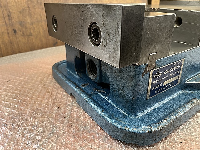 C182079 精密マシンバイス ナベヤ LT-80_4