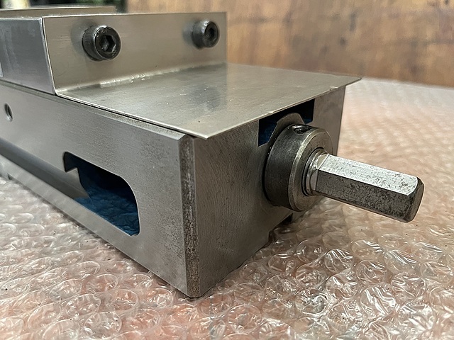 C181958 ロックタイト精密マシンバイス ナベヤ LT40MC_5