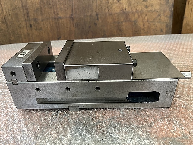 C181956 ロックタイト精密マシンバイス ナベヤ LT40MC_0