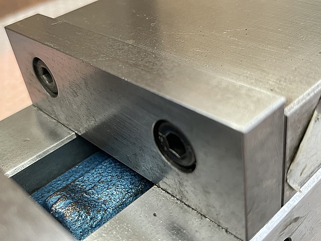 C181955 ロックタイト精密マシンバイス ナベヤ LT40MC_3