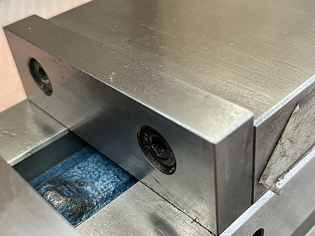 C181959 ロックタイト精密マシンバイス ナベヤ LT40MC_3