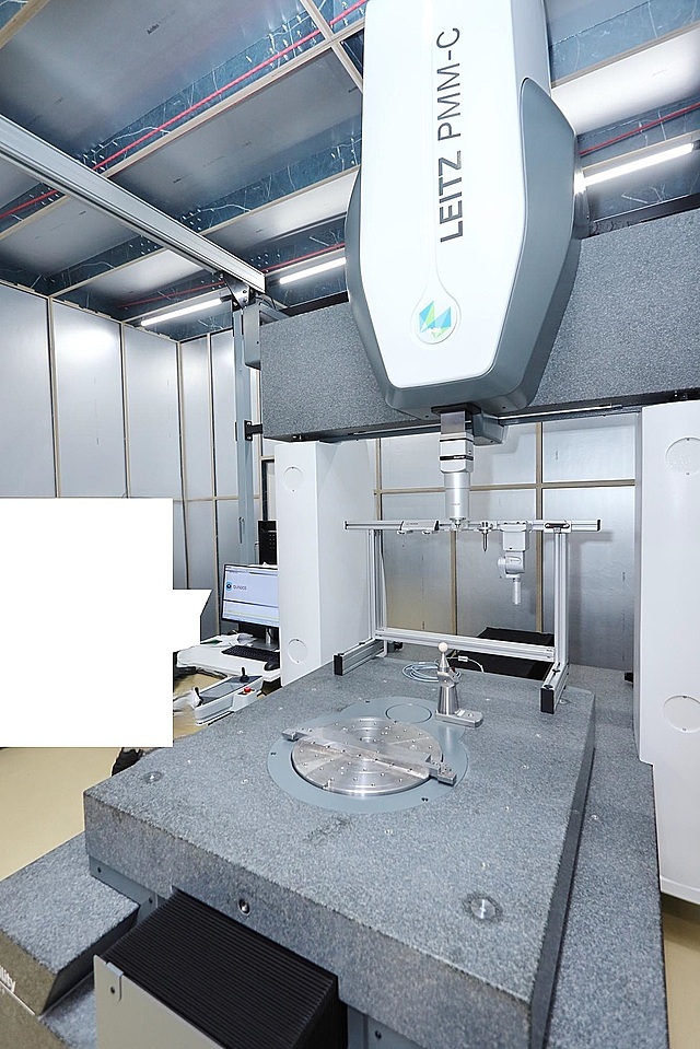 G005982 三次元測定機 Leitz PMM-C_0