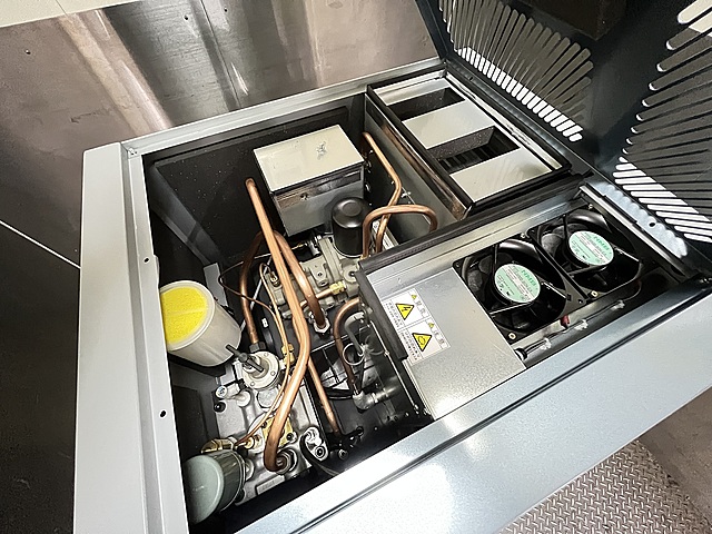 C182861 スクリューコンプレッサー【未使用品】 コベルコ CM6BDⅢ-5_2