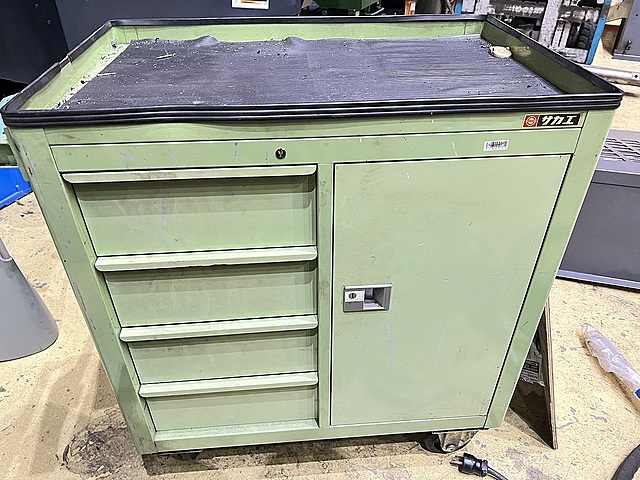 C182924 ワゴン サカエ_0