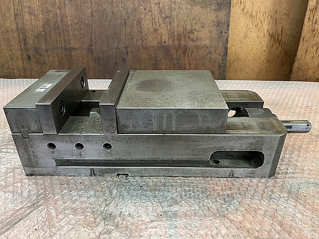 C178201 精密マシンバイス ナベヤ LT150L_0