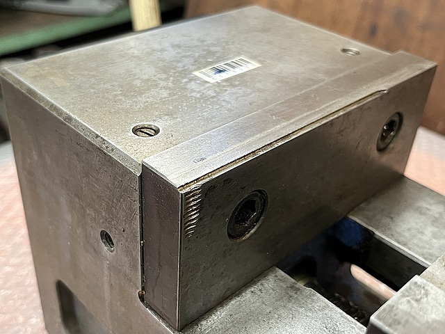 C178200 ロックタイト油圧バイス ナベヤ FA VISE 150_2