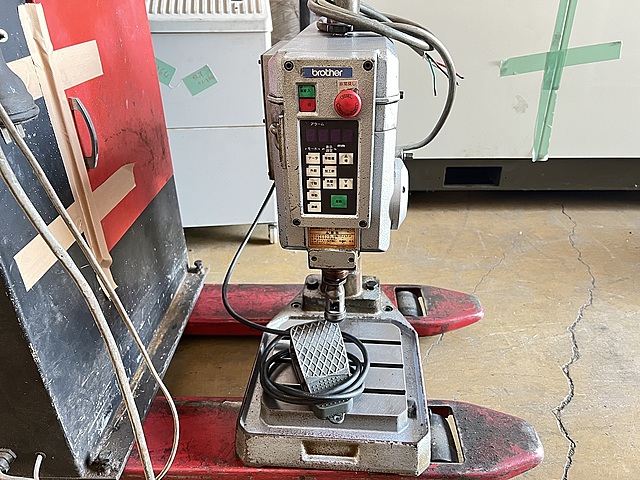 C183141 タッピング盤 ブラザー BT61-511_0