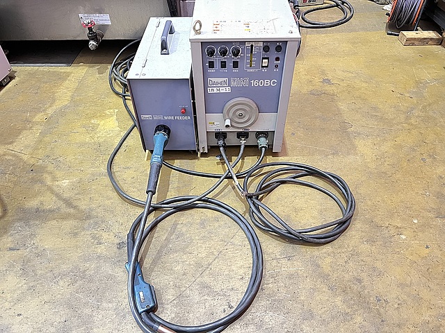 C183140 半自動溶接機 ダイヘン CPTM-1604（S-1）_0