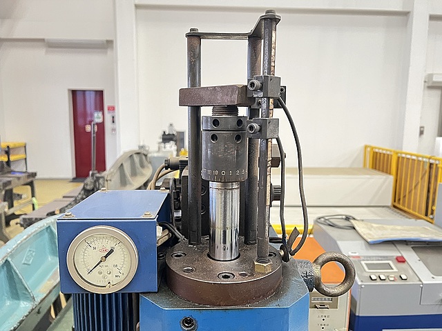 C181719 油圧プレス JAM HYP-305S_2