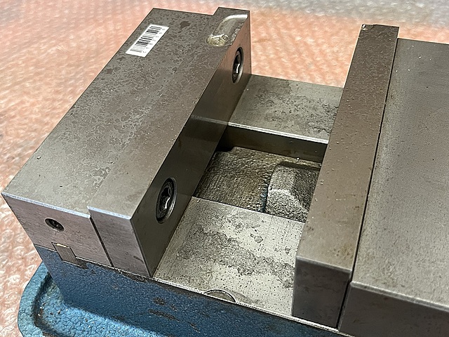 C182566 ロックタイト精密マシンバイス ナベヤ LT-60_1