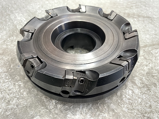 C183454 フェイスミル タンガロイ APG160R_1