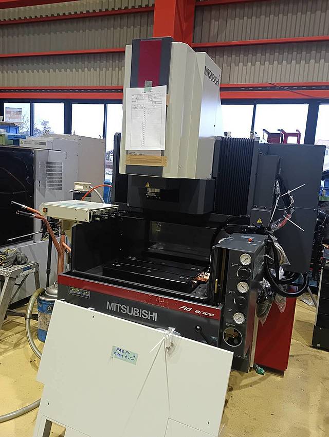 P009086 ＮＣ放電加工機 三菱電機 EA8PVM_1
