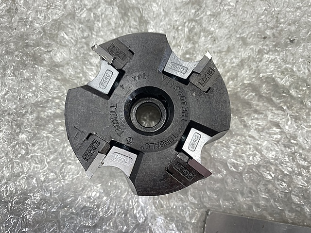 C183704 フェイスミル タンガロイ THE4003RIA_2