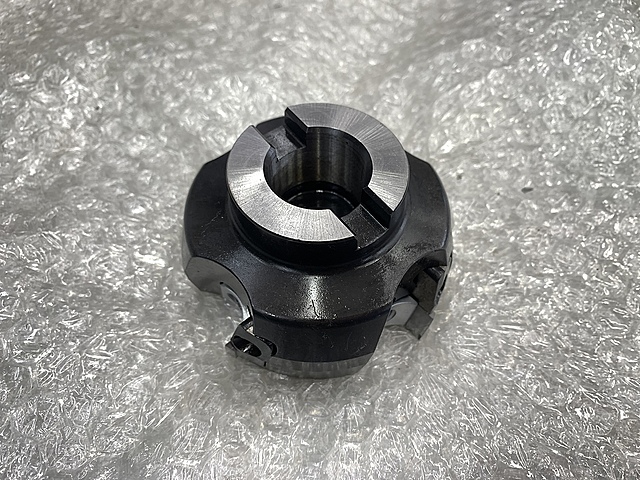 C183704 フェイスミル タンガロイ THE4003RIA_0