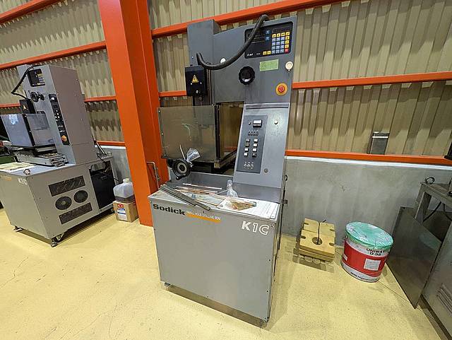 P009085 細穴放電加工機 ソディック K1C