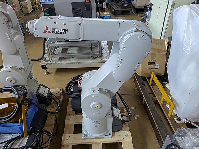 P008916 ロボット 三菱電機 RV-7FL-1D-SND181