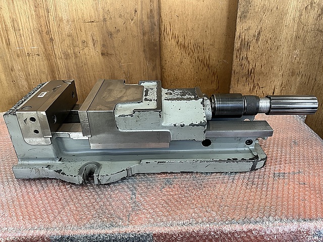 C183260 油圧バイス 津田駒 VH-200_0