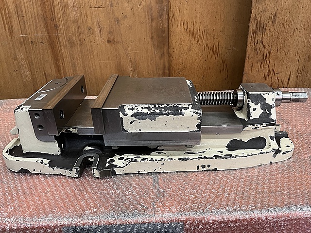 C183223 マシンバイス 津田駒 VG-200_0