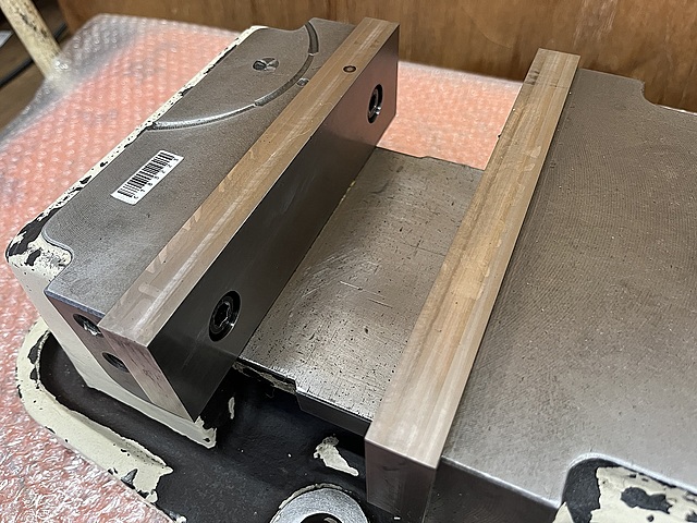 C183223 マシンバイス 津田駒 VG-200_1