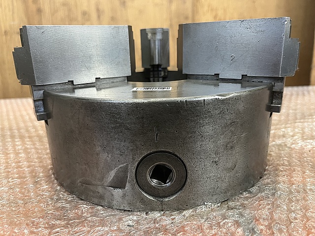 C183217 スクロールチャック -- 9吋_3