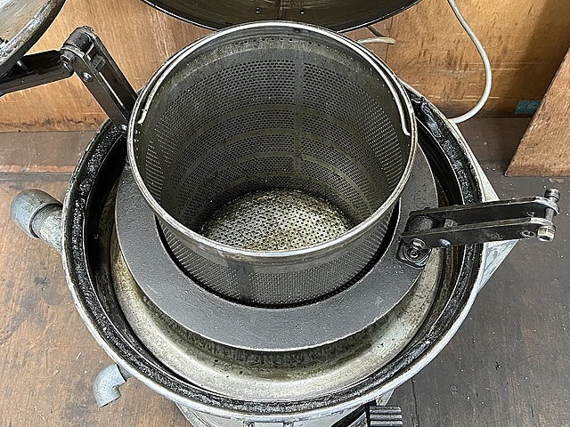 C183867 ペールカン用脱油機 田中技研 TBP-12_3