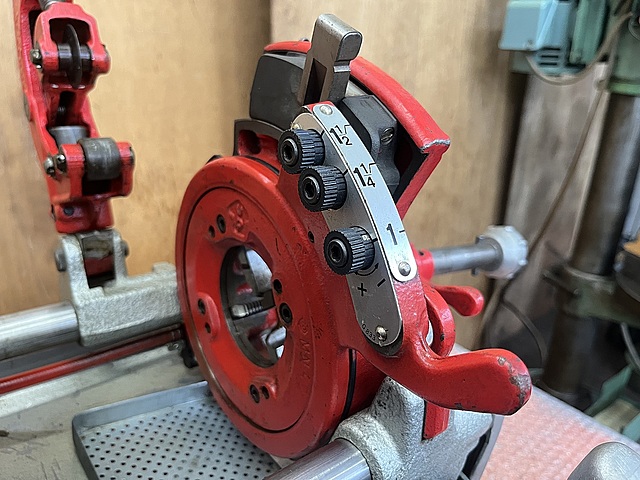 C181914 パイプネジ切り機 REX N40AⅢ(565222)_3