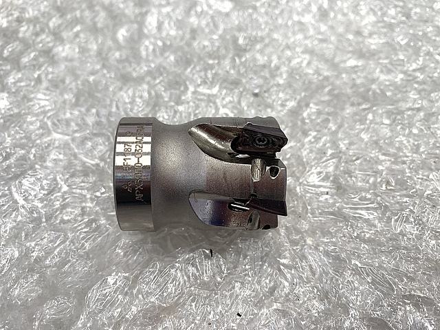 C184117 フェイスミル 三菱マテリアル APX3000-032A05RA_1