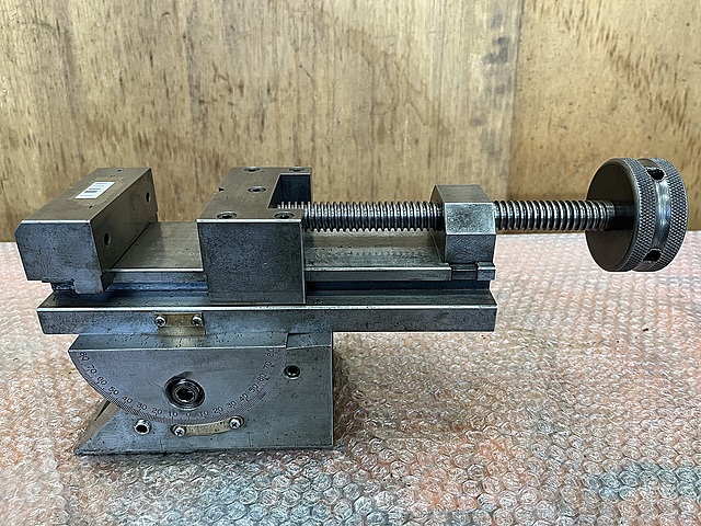 C184205 傾斜精密バイス -- 100_0