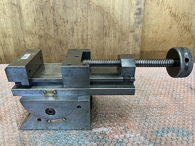 C184206 傾斜精密バイス -- 100_0