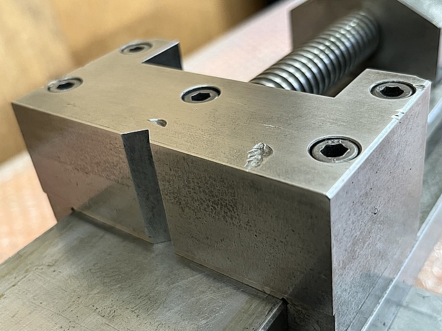 C184206 傾斜精密バイス -- 100_3