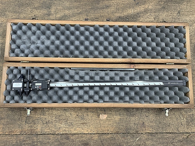 C184212 デジタル穴ピッチノギス ミツトヨ_0