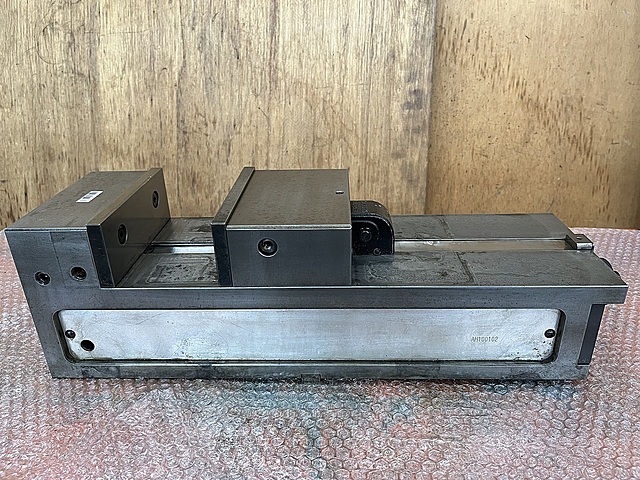 C185720 ロックタイト精密マシンバイス ナベヤ LTCV160H_1