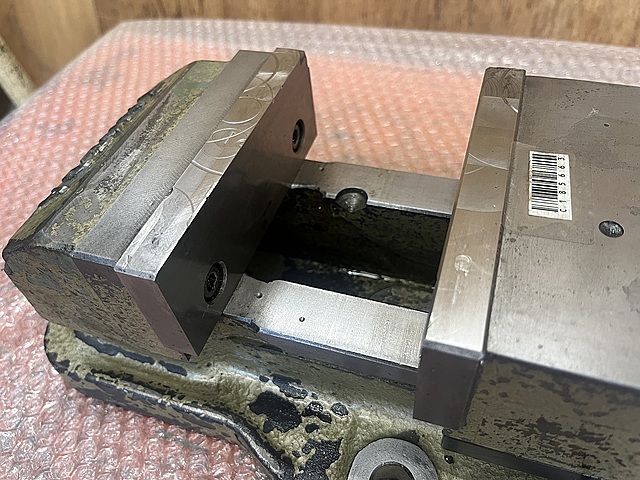 C185663 油圧バイス 武田機械 TK-125HVS_1