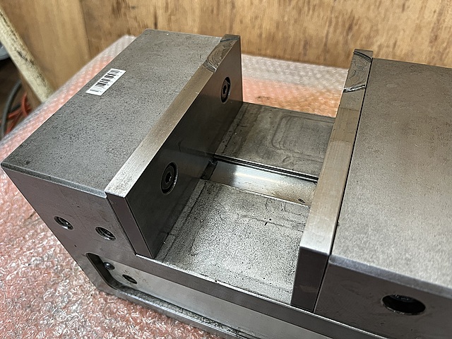 C185799 ロックタイト精密マシンバイス ナベヤ LTCV160H_1