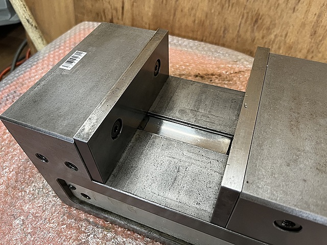 C185800 ロックタイト精密マシンバイス ナベヤ LTCV160H_1