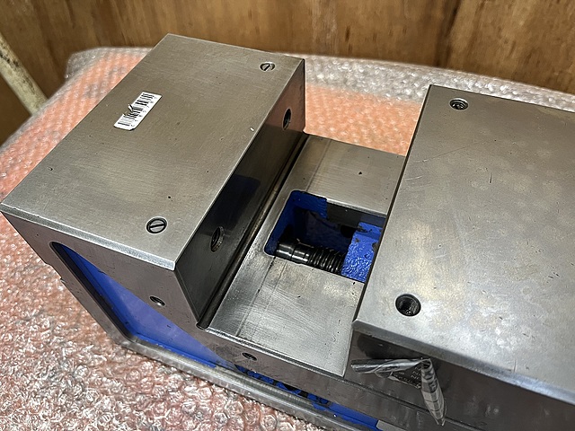 C185781 ロックタイト油圧バイス ナベヤ FA VISE 150_1