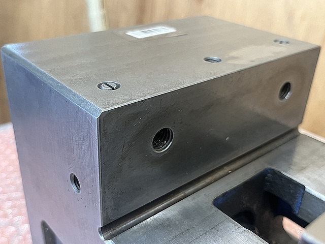 C185784 ロックタイト油圧バイス ナベヤ FA VISE 150_2
