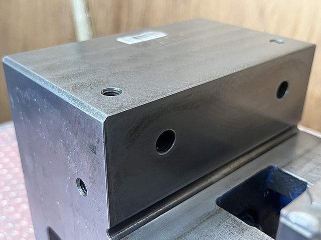 C185786 ロックタイト油圧バイス ナベヤ FA VISE 150_2