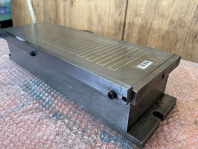 A119446 電磁チャック --_3