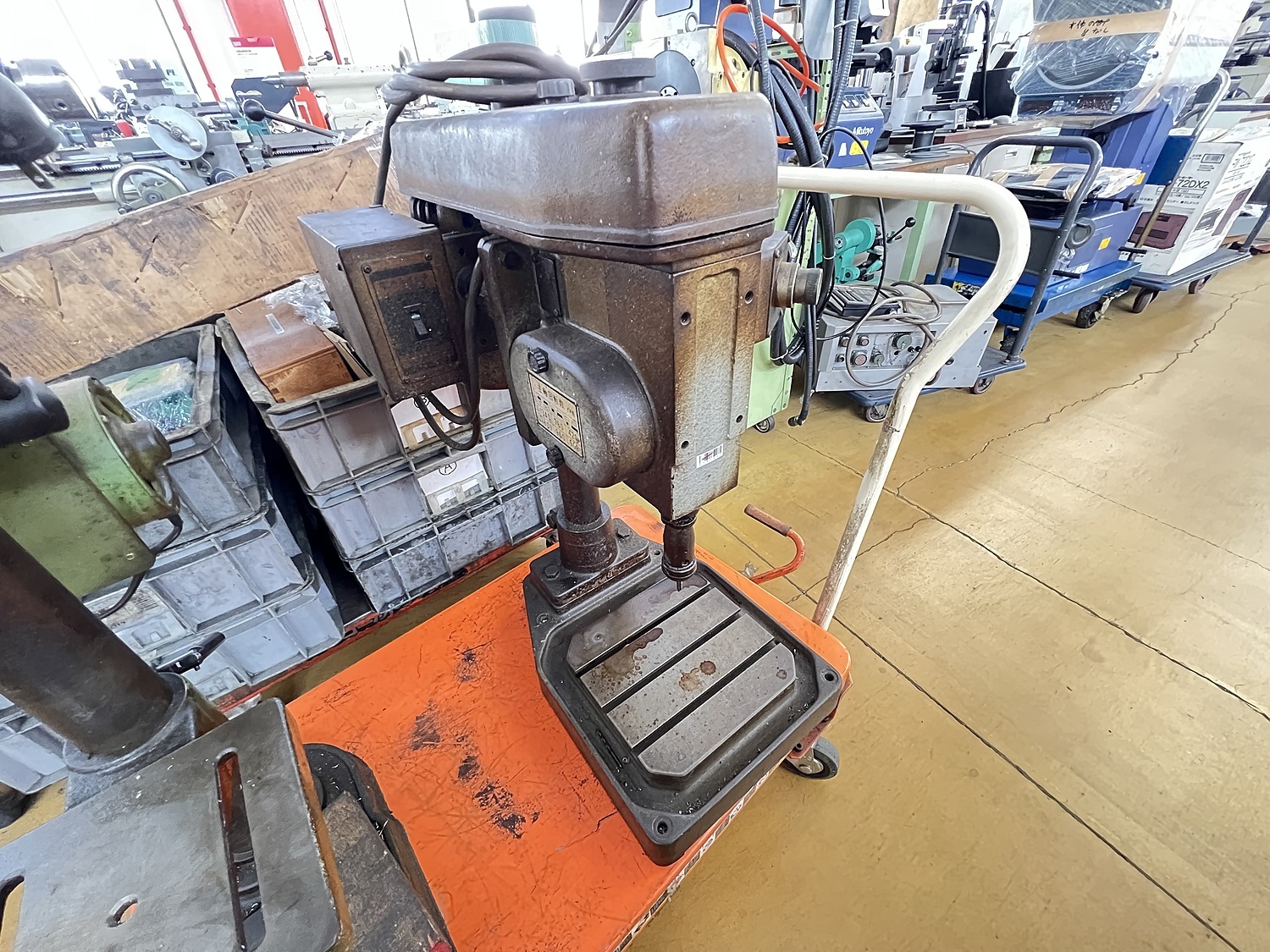 C187260 タッピング盤 ブラザー BT1-203 | 株式会社 小林機械