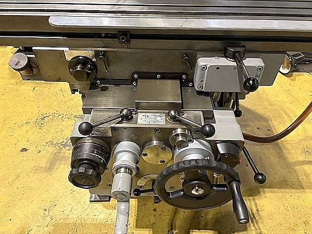 H019920 ひざ型フライス 日立精機 2MF-V_6