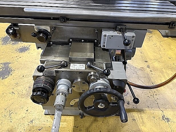 H019921 ひざ型フライス 日立精機 2MF-V_6