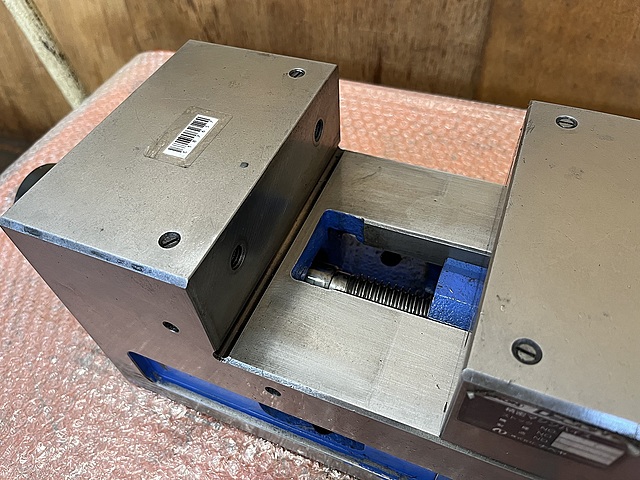 C187657 ロックタイト油圧バイス ナベヤ FA VISE 150_1