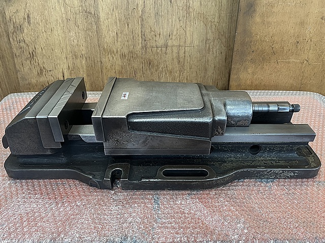 C188195 油圧バイス 武田機械 TK-175HVS_0
