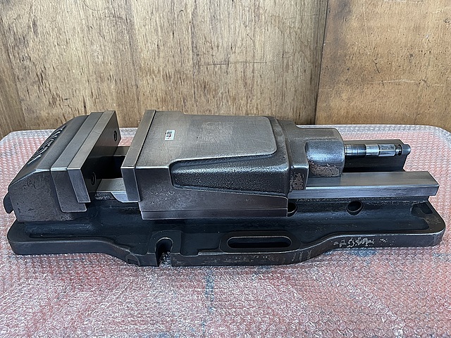 C188199 油圧バイス 武田機械 TK-175HVS_0