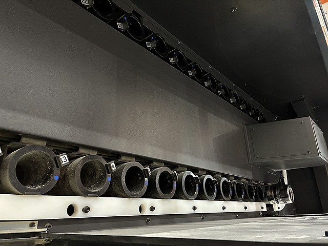 H020027 立型マシニングセンター オークマ MILLAC-1052VⅡ_10