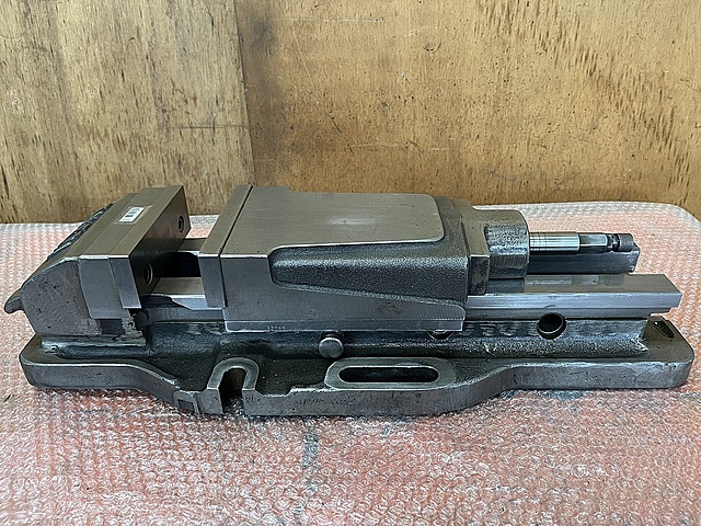 C188484 油圧バイス 武田機械 TK-150HVS