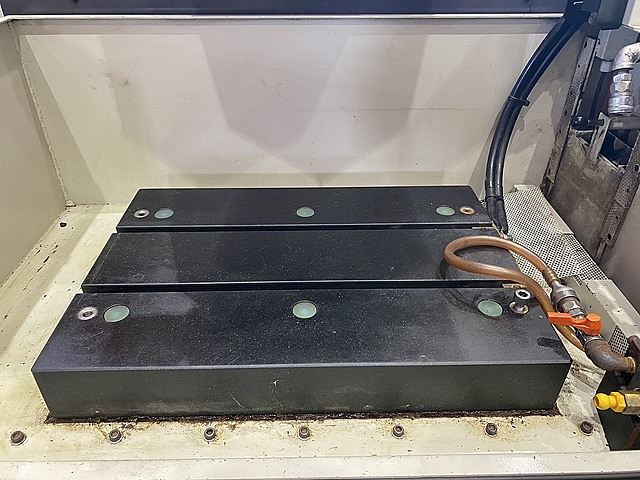 P009336 ＮＣ放電加工機 三菱電機 EA8PVM_1