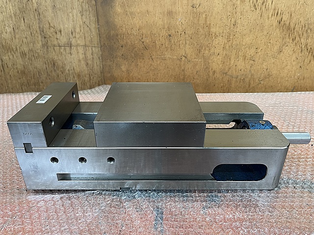 C189232 精密マシンバイス ナベヤ LT150MC_0